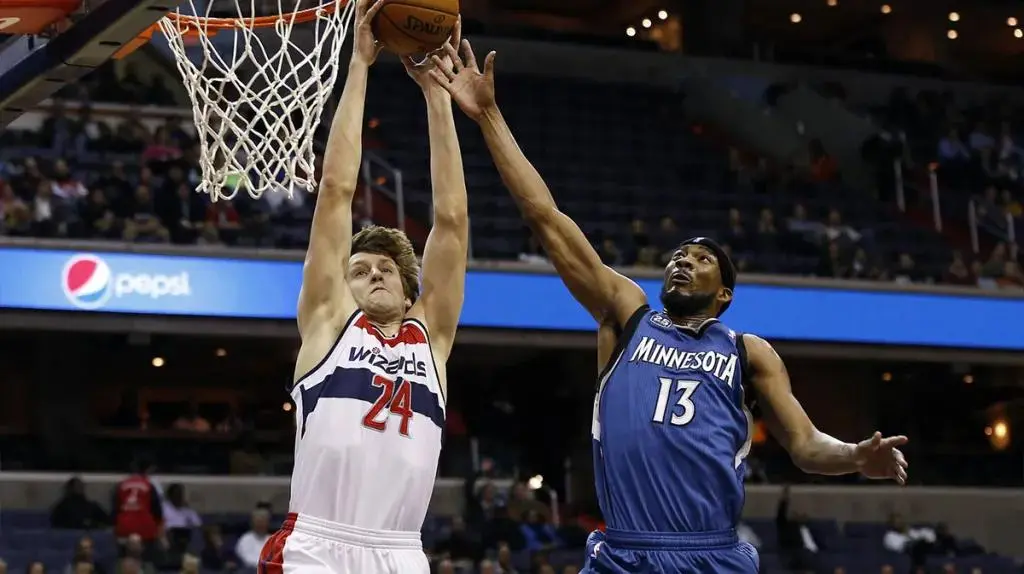 最后重返欧, 只打了两个, 的球员